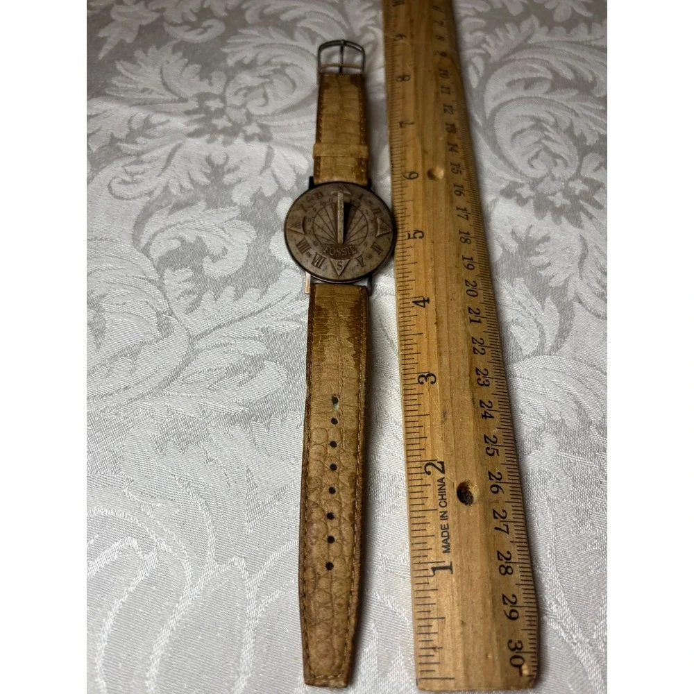 Fossil Sundial Watch Tan Leather Band Stone Face Timepiece SD-7610 Vintage